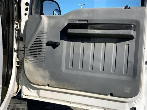 Used 2011 Ford F350 XL image 19