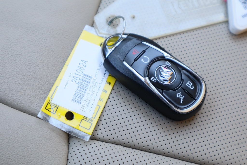 Certified 2021 Buick Enclave Premium w/ Sun and Sites Package FWD image 38