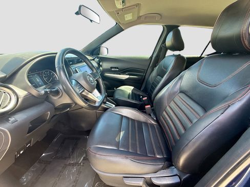 Used 2019 Nissan Kicks SR w/ SR Premium Package image 18