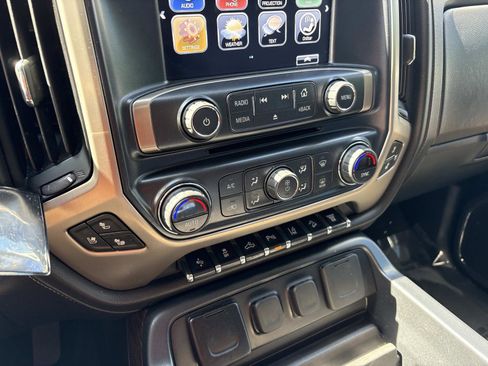 Used 2019 GMC Sierra 2500 Denali w/ Duramax Plus Package AWD/4WD image 24