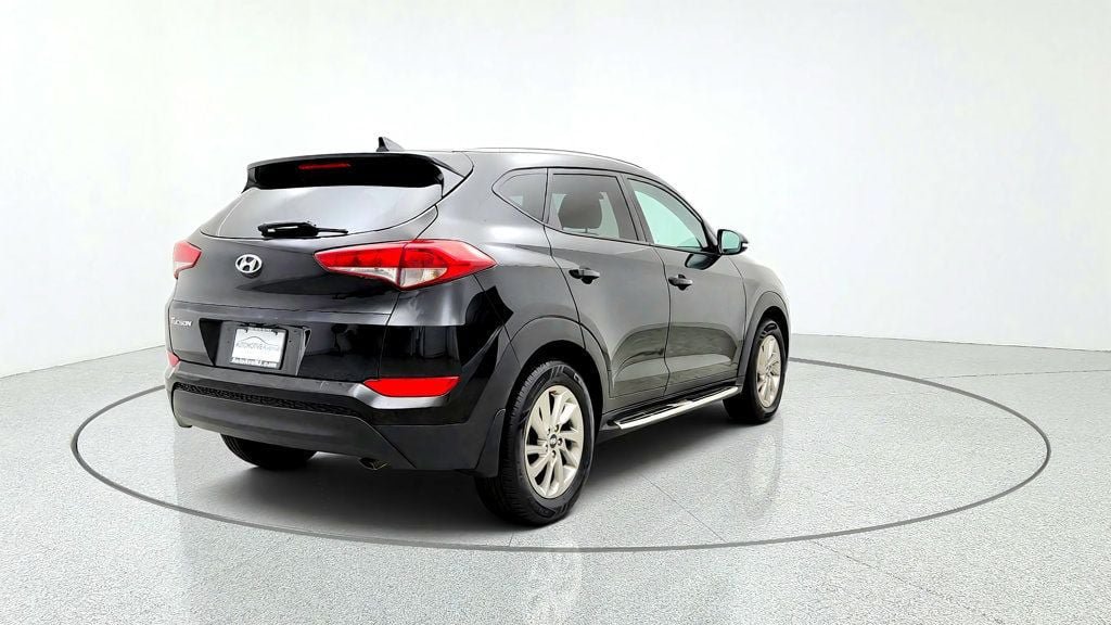 Used 2017 Hyundai Tucson SE Plus FWD image 5