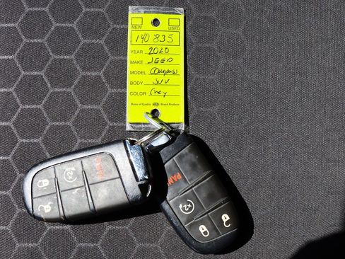Used 2020 Jeep Compass Latitude FWD image 59