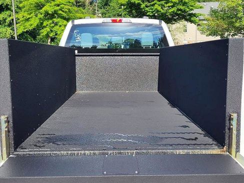 New 2023 Ford F250 XL w/ XL Chrome Package image 27