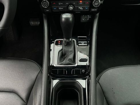 Used 2025 Jeep Compass Limited image 15