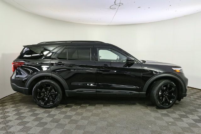 Used 2023 Ford Explorer ST-Line w/ Class IV Trailer Tow Package AWD/4WD image 14