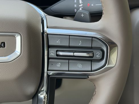 New 2026 GMC Yukon XL Denali w/ Sun & Power Step Package AWD/4WD image 40