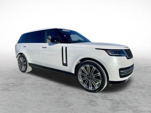 Certified 2024 Land Rover Range Rover Long Wheelbase SE image 3