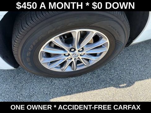 Used 2024 Buick Enclave Premium FWD image 11