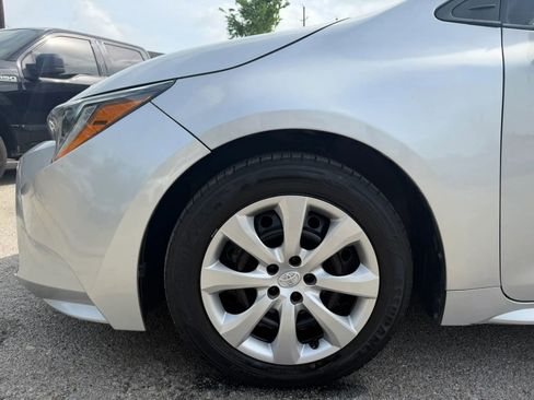 Used 2021 Toyota Corolla LE FWD image 33