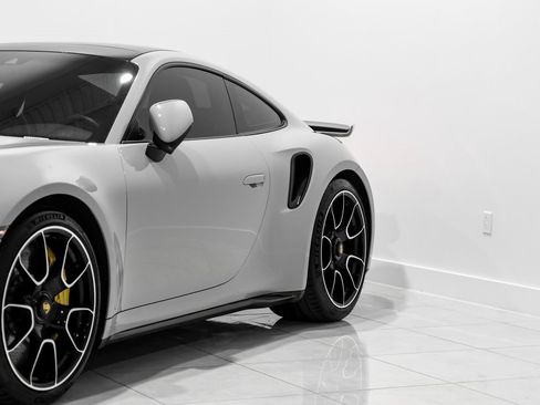 Used 2023 Porsche 911 Turbo S image 3