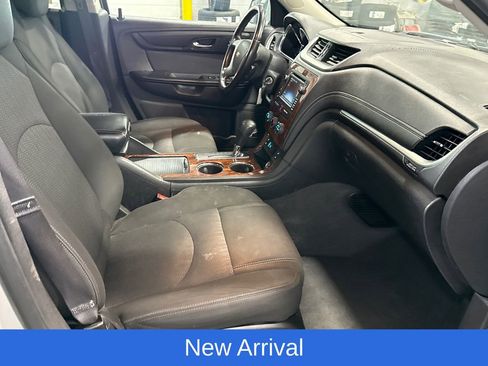 Used 2013 Chevrolet Traverse LT AWD/4WD image 16