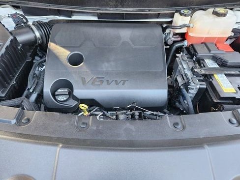 Used 2023 Chevrolet Traverse Premier image 34