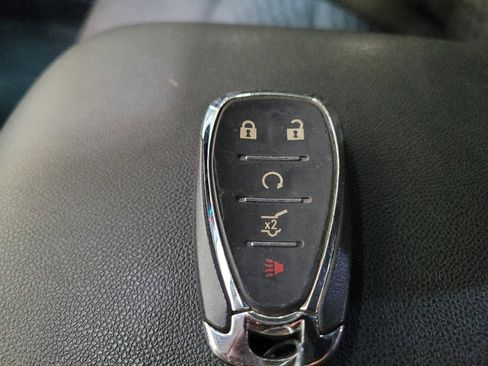 Used 2019 Chevrolet Equinox LT FWD image 32
