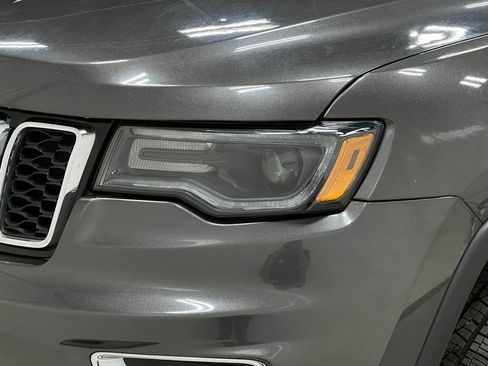 Used 2019 Jeep Grand Cherokee Limited w/ Luxury Group II image 34