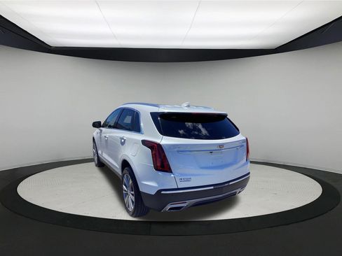 Used 2024 Cadillac XT5 Premium Luxury FWD image 6