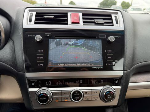 Used 2016 Subaru Outback 2.5i Limited w/ Popular Package #4 image 3