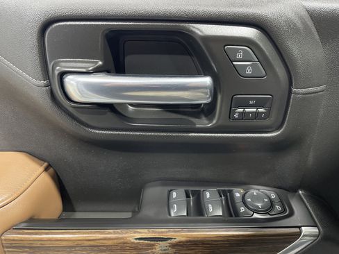 Used 2021 Chevrolet Silverado 1500 High Country w/ Safety Package II image 34