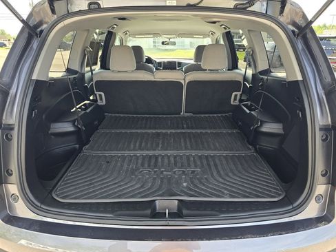 Used 2017 Honda Pilot EX image 25