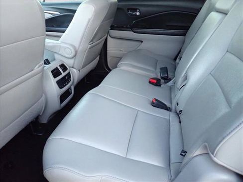 Used 2021 Honda Pilot EX-L image 10