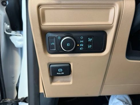 Used 2021 Ford F150 XLT AWD/4WD image 19