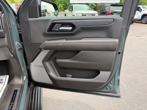 New 2026 GMC Yukon AT4 Ultimate w/ LPO, Floor Liner Package AWD/4WD image 26
