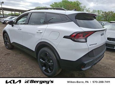 Used 2025 Kia Sportage X-Line w/ Premium Package image 3