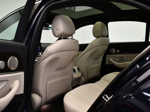 Used 2023 Mercedes-Benz E 450 4MATIC Sedan image 46