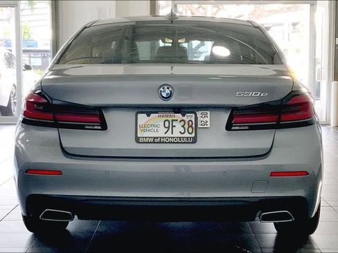 Used 2023 BMW 530e RWD image 4