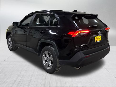 Used 2025 Toyota RAV4 XLE image 4