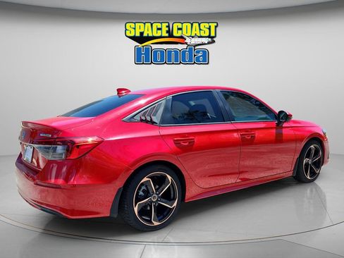 Used 2022 Honda Civic Touring image 12