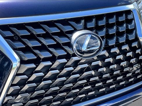 Used 2021 Lexus GX 460 Premium w/ Premium Package AWD/4WD image 29
