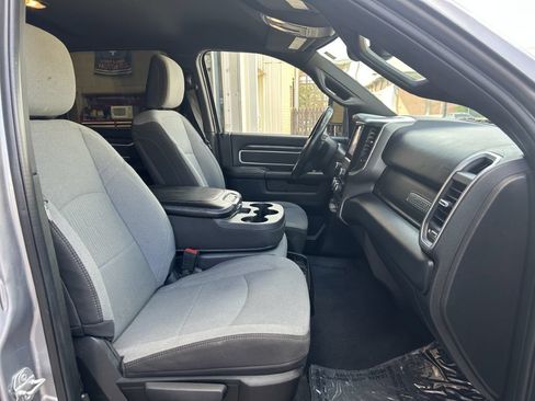 Used 2024 RAM 2500 Big Horn AWD/4WD image 20