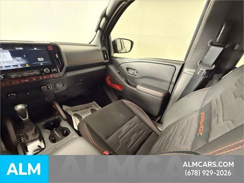 Used 2025 Nissan Frontier PRO-4X w/ Pro Convenience Package image 41