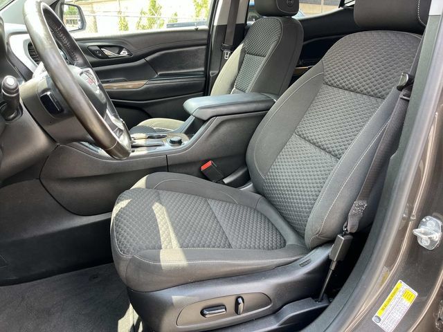 Used 2019 GMC Acadia SLE w/ LPO, Floor Liner Package AWD/4WD image 32