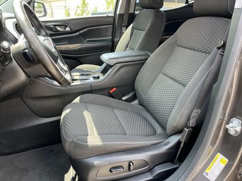 Used 2019 GMC Acadia SLE w/ LPO, Floor Liner Package AWD/4WD image 32
