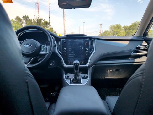 Used 2022 Subaru Outback Limited image 15