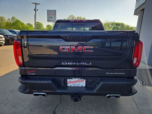 Used 2024 GMC Sierra 1500 Denali w/ Denali Reserve Package AWD/4WD image 10
