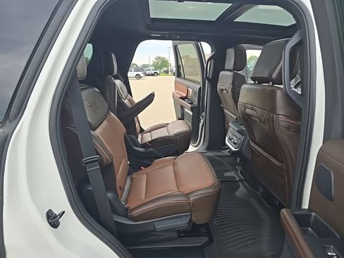 Used 2025 Ford Expedition King Ranch AWD/4WD image 22