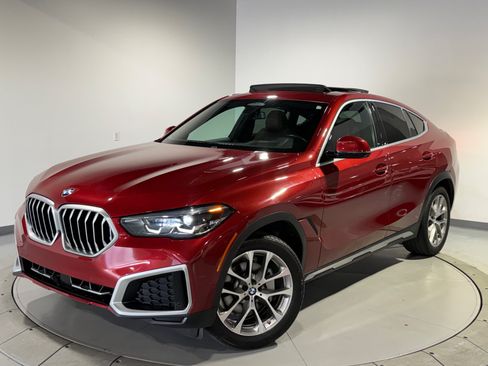 Used 2022 BMW X6 xDrive40i AWD/4WD image 2