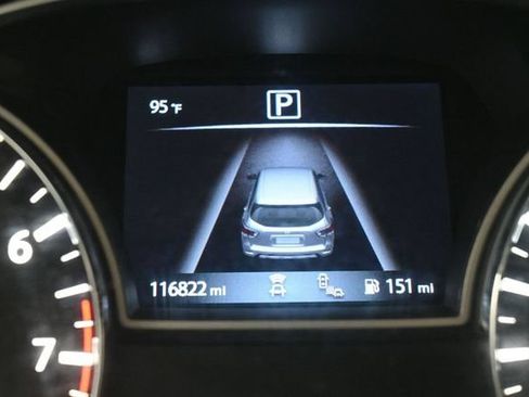Used 2019 Nissan Pathfinder SL FWD image 20