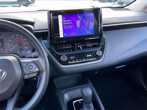 Used 2023 Toyota Corolla LE image 17