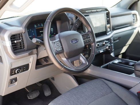 Used 2024 Ford F150 XLT w/ Mobile Office Package image 9
