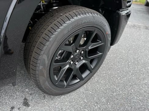 New 2026 RAM 1500 Laramie w/ Night Edition AWD/4WD image 9