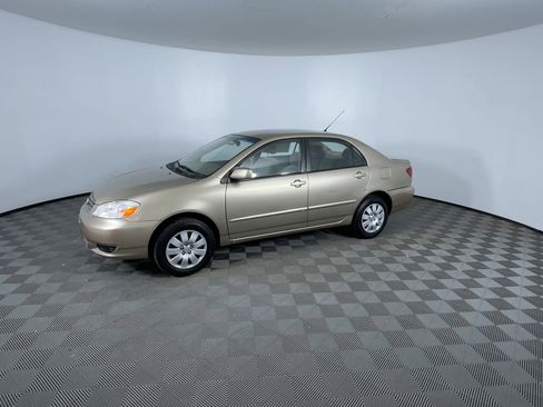 Used 2004 Toyota Corolla LE image 4
