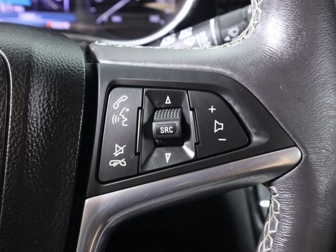 Used 2022 Buick Encore Preferred w/ Safety Package AWD/4WD image 13