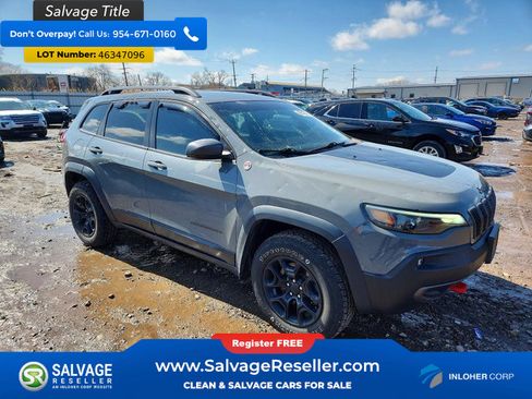 Used 2019 Jeep Cherokee Trailhawk AWD/4WD image 5