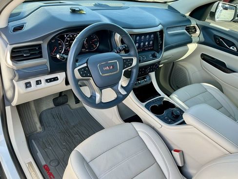 Used 2023 GMC Acadia Denali w/ Denali Technology Package image 40