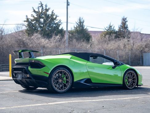 Used 2019 Lamborghini Huracan Performante image 6
