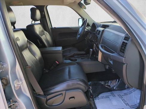 Used 2012 Jeep Liberty Sport AWD/4WD image 19