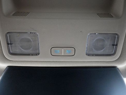 Used 2020 Ford Escape SE image 21